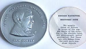 Từ năm 12 tuổi tới lúc già, Thomas Edison đã làm việc miệt mài mà không biết mỏi.