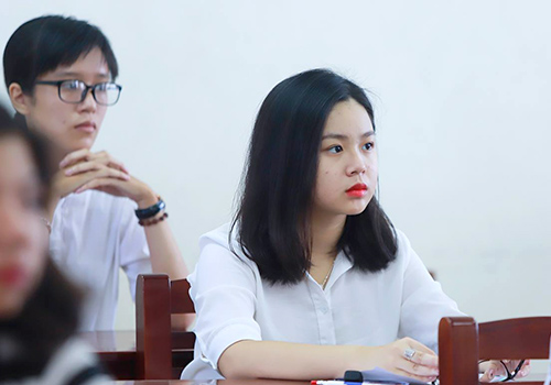 Thí sinh tham gia kỳ thi THPT quốc gia 2018. Ảnh: Nguyễn Đông.